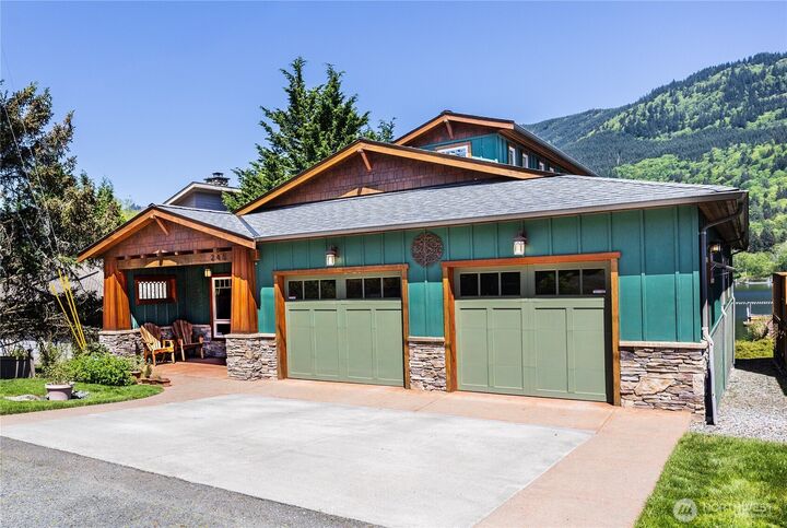 Property Photo:  246  Shallow Shore Road  WA 98229 