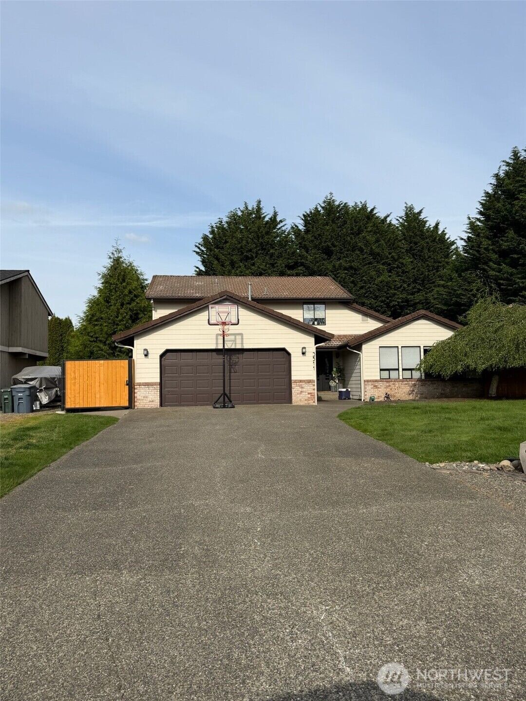 Property Photo:  3511  196th Avenue Ct East  WA 98391 