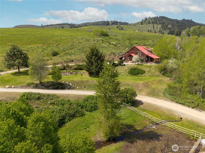 Property Photo:  373  Rendezvous Road  WA 98862 
