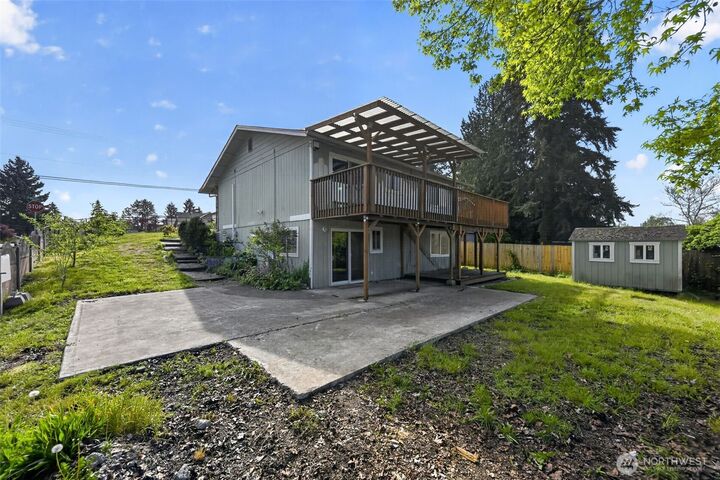 Property Photo:  9402  S Sheridan Ave  WA 98444 