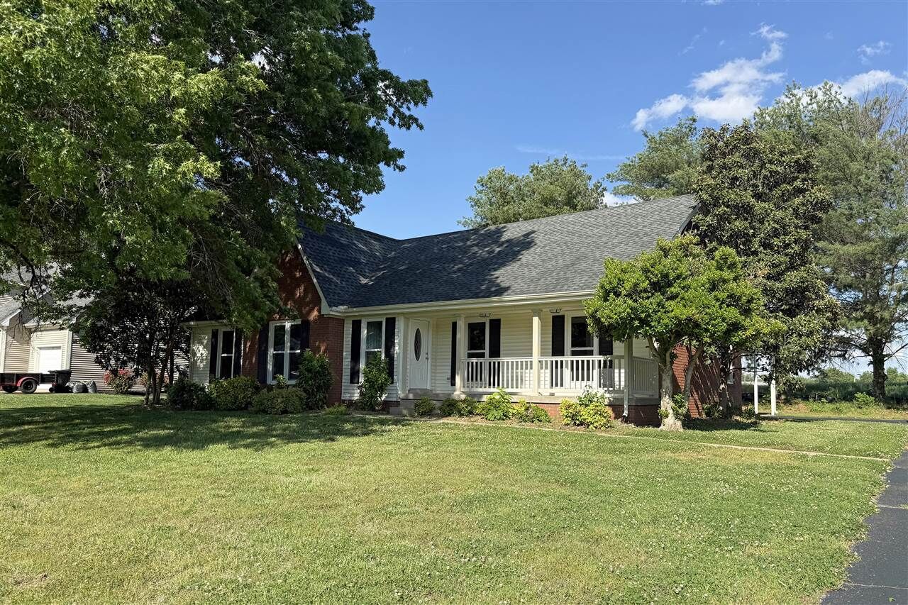 Property Photo:  206 Stephens Hill Road  KY 42134 