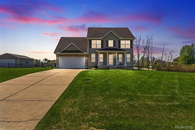 Property Photo:  4357 Drake Drive  MI 48473 