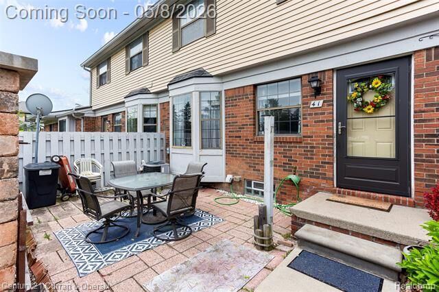 Property Photo:  1921 Vine Way Drive 41  MI 48188 