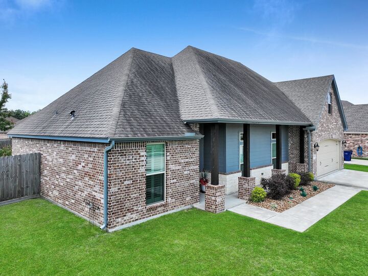 Property Photo:  6535 Columbus Cirle  TX 77657 