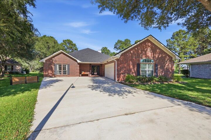 Property Photo:  3965 Sawgrass Circle  TX 77707 