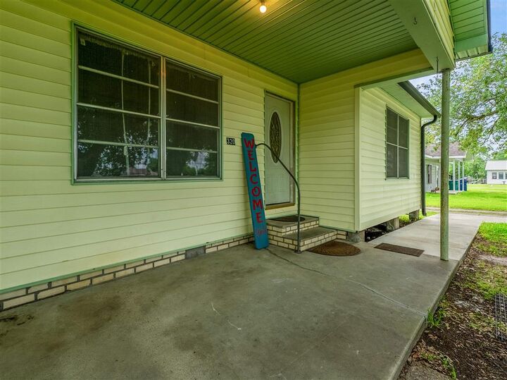 Property Photo:  320 Pitre Street  LA 70663 