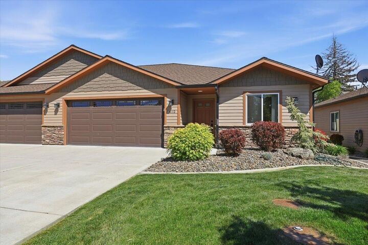 Property Photo: 420 / 422 N Pierce Rd WA 99223