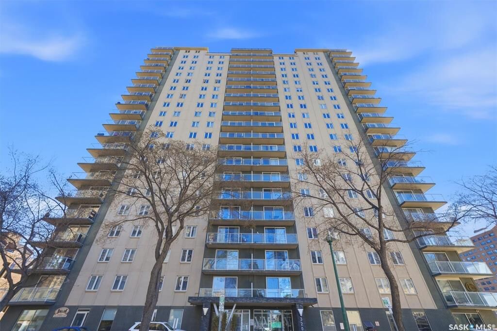 Property Photo: 320 5th Avenue N 1005 SK S7K 2P5