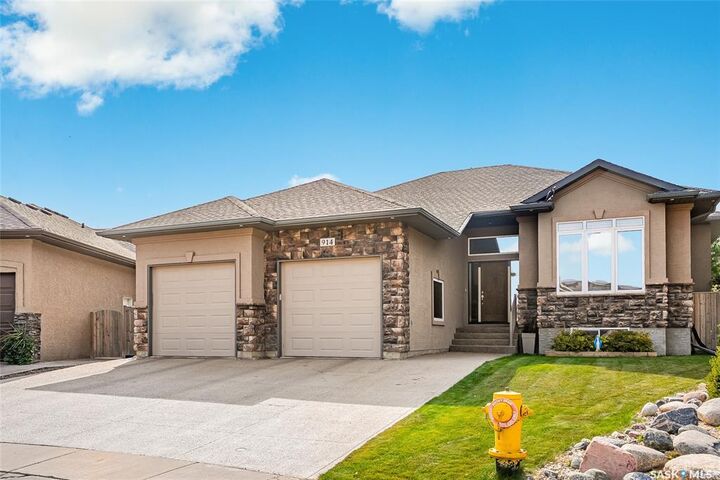 Photo de la propriété:  914 Paton Bay  SK S7W 0B9 