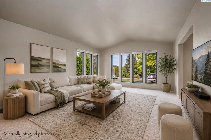 Property Photo: 2507 Dawn Hill Court WA 99352