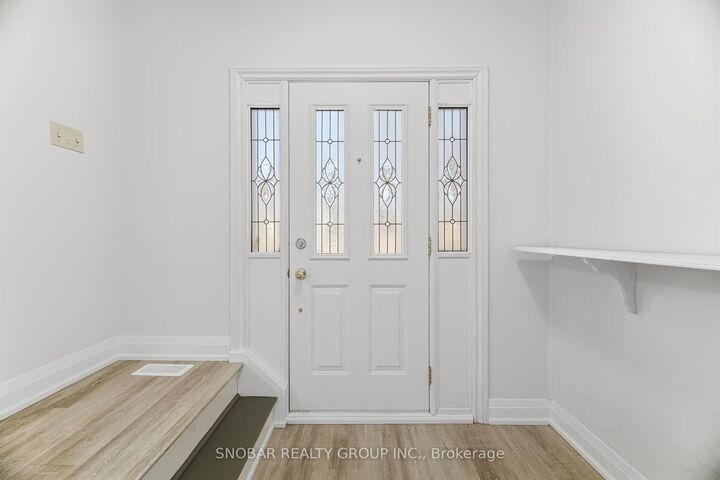 Property Photo: 3422 Credit Heights Drive ON L5C 2L9