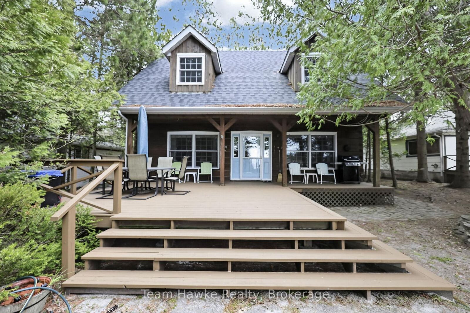 Property Photo: 698 Tiny Beaches Road S ON L0L 2T0