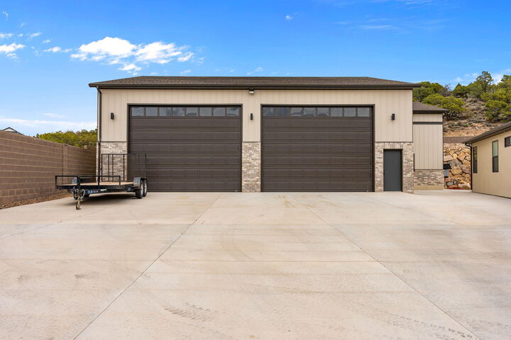 Property Photo:  1857 S Oak Springs Rd  UT 84721 