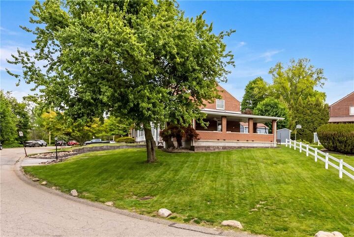 Property Photo:  118 Tillotson Cir  PA 15237 