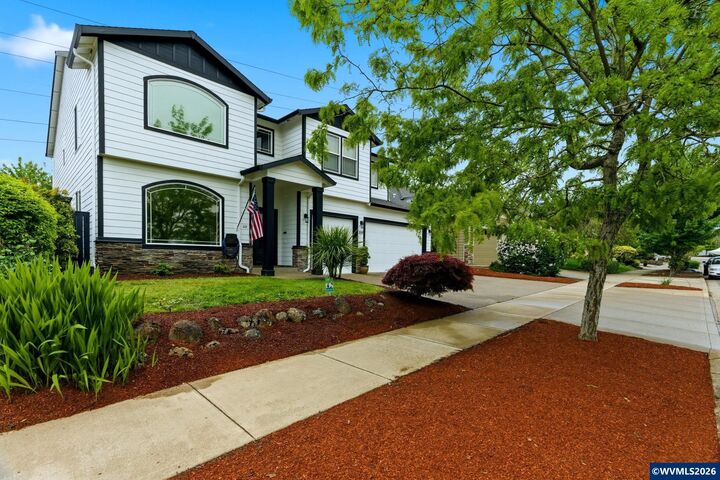 Property Photo:  359 Eagle Feather St NW  OR 97304 