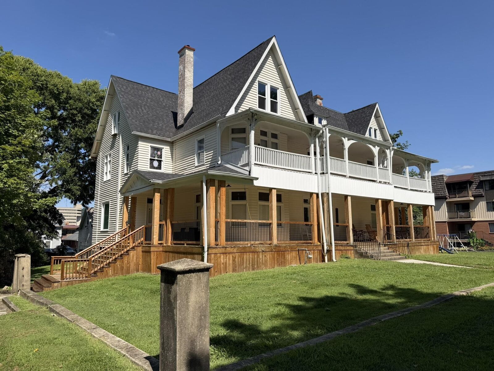 Property Photo:  1401 Bath Avenue  KY 41101 