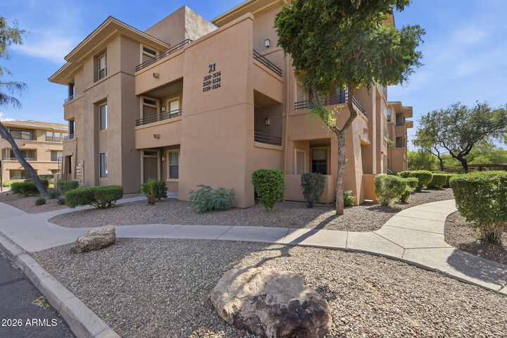 Property Photo:  20100 N 78th Place 1126  AZ 85255 