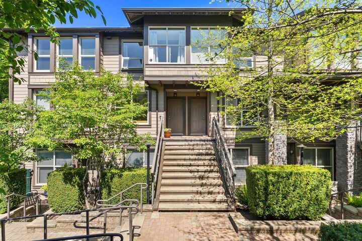 Property Photo:  307 E 15th Street 3  BC V7L 2R6 