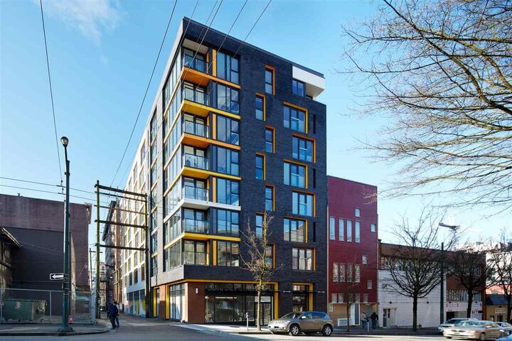 150 E Cordova Street 803 — photo 1