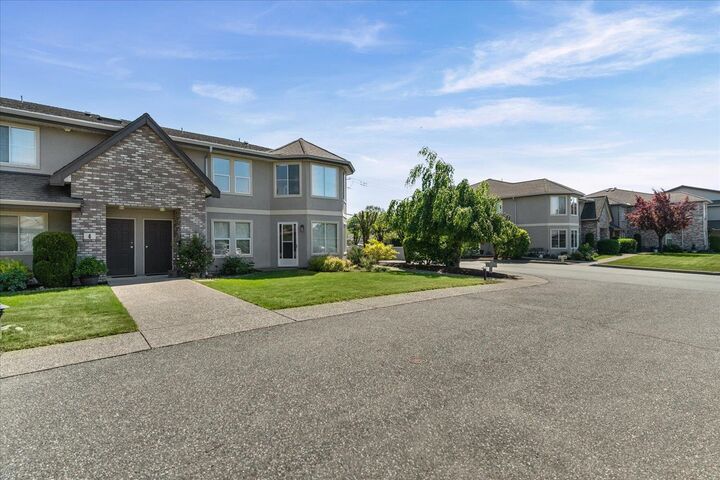 Property Photo:  8533 Broadway Road 1  BC V2P 5V4 