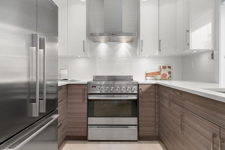Property Photo:  6235 Ashworth Avenue  BC V5E 3T8 