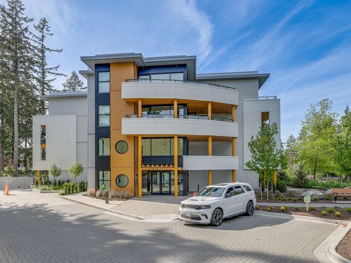 Property Photo: 2635 King George Boulevard 134 BC V4P 0H7