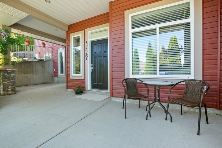 Property Photo:  47264 Vista Place  BC V2R 0R9 