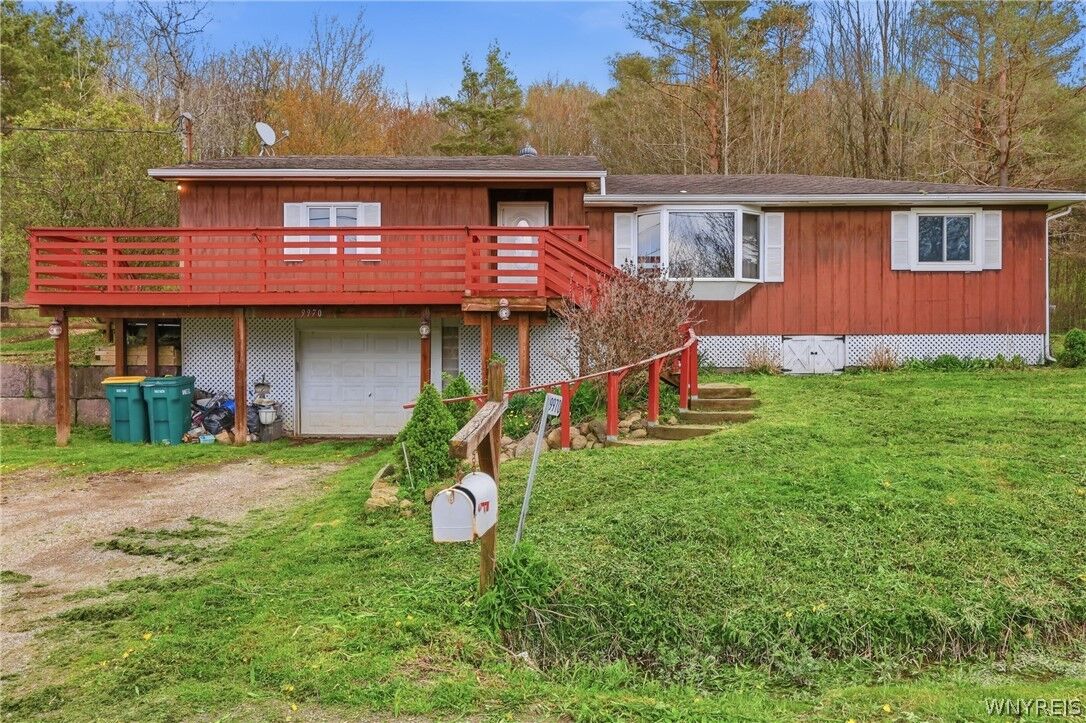 Property Photo:  9970 Skyline Drive  NY 14042 