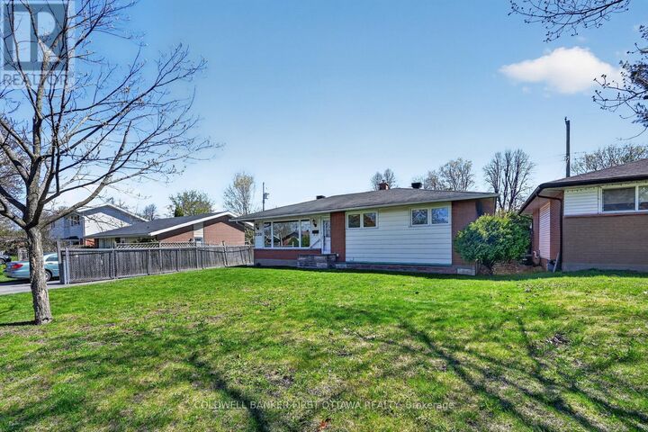 Property Photo:  2128 Kingsley Road  ON K2C 2X5 