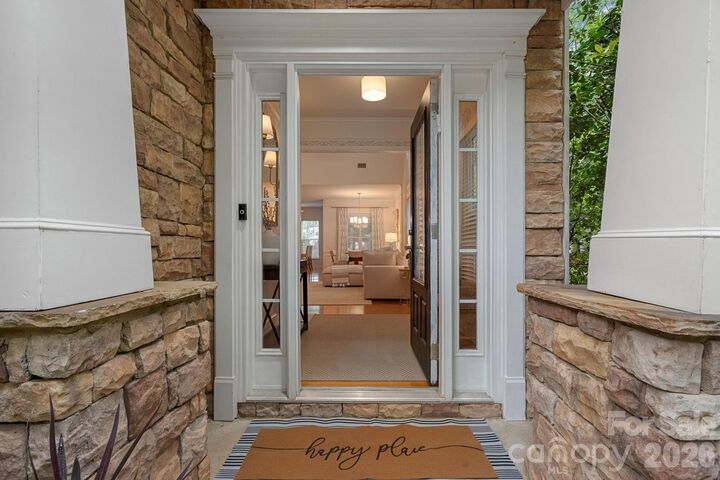 Property Photo:  6902 Saranac Lane  NC 28105 