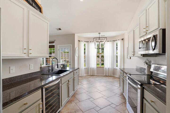 Property Photo:  168 Gaslight Boulevard  SC 29483 