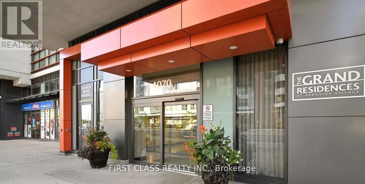 Property Photo:  4070 Confederation Parkway 1204  ON L5B 0E9 