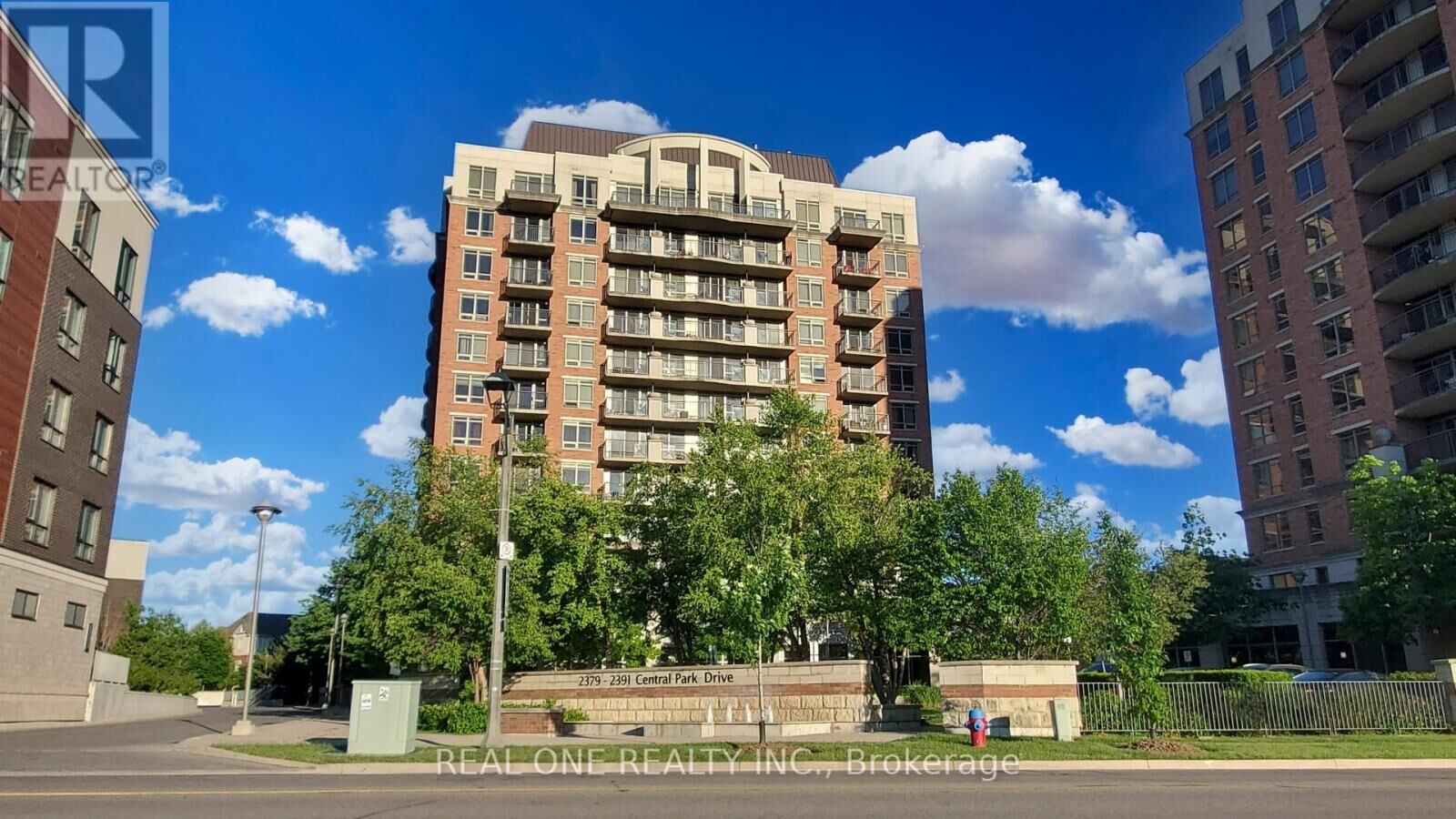 Property Photo:  2391 Central Park Drive 1109  ON L6H 0E4 