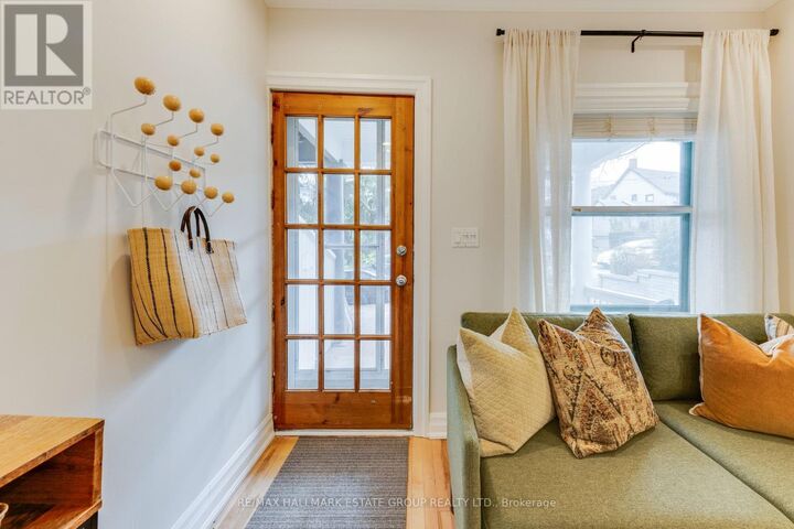 Property Photo:  335 Kenilworth Avenue  ON M4L 3S9 