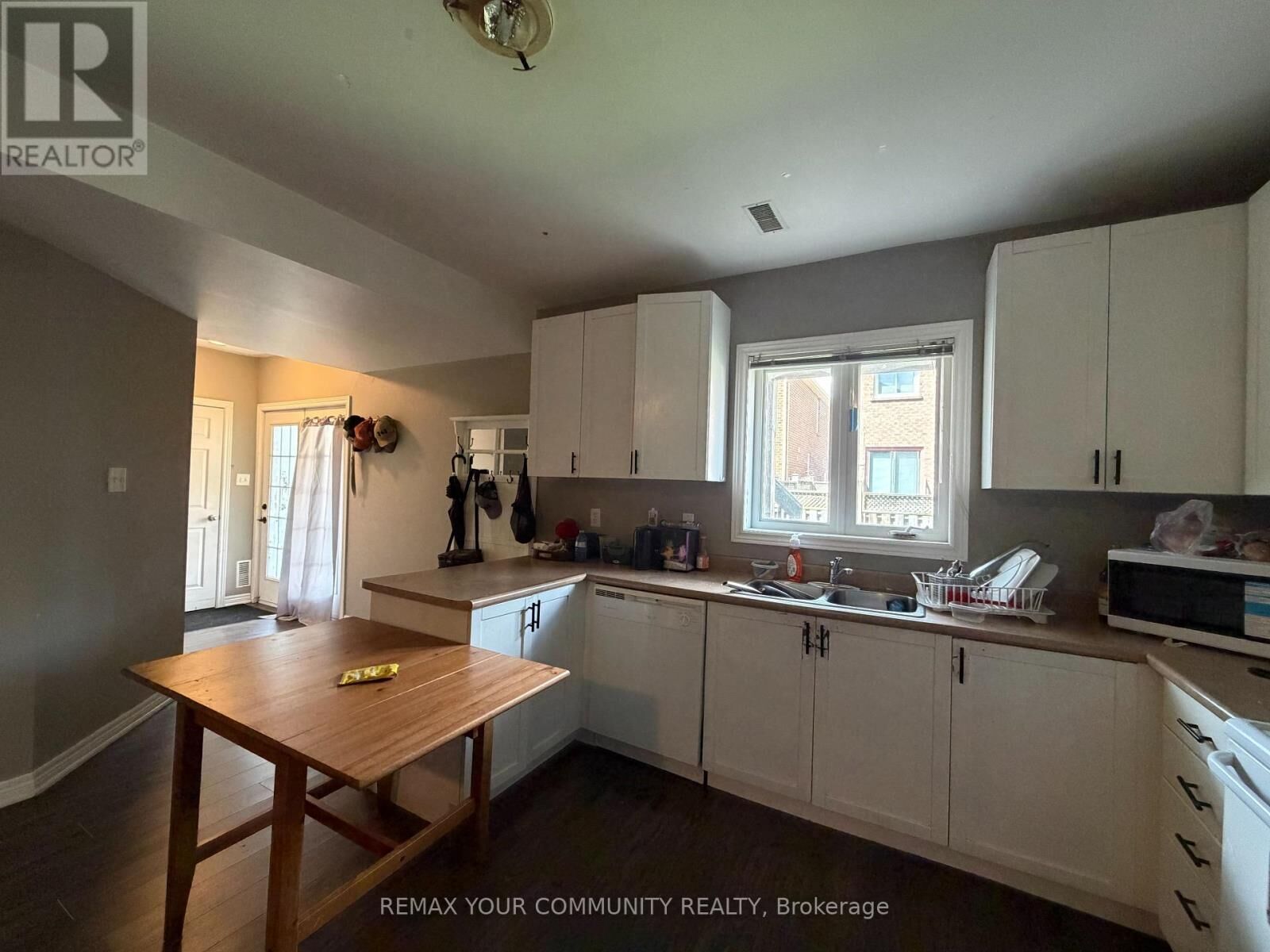 Property Photo:  67 Guery Crescent  ON L4L 9P4 