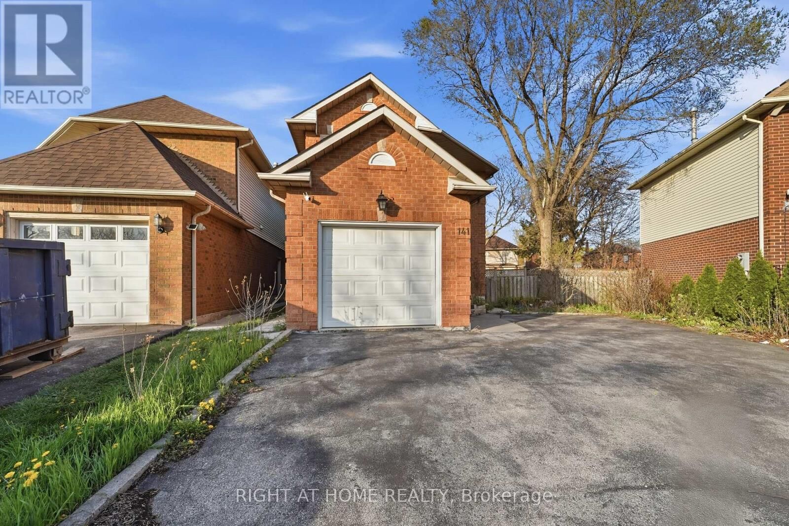 Property Photo:  141 Sandown Avenue  ON M1N 3W6 