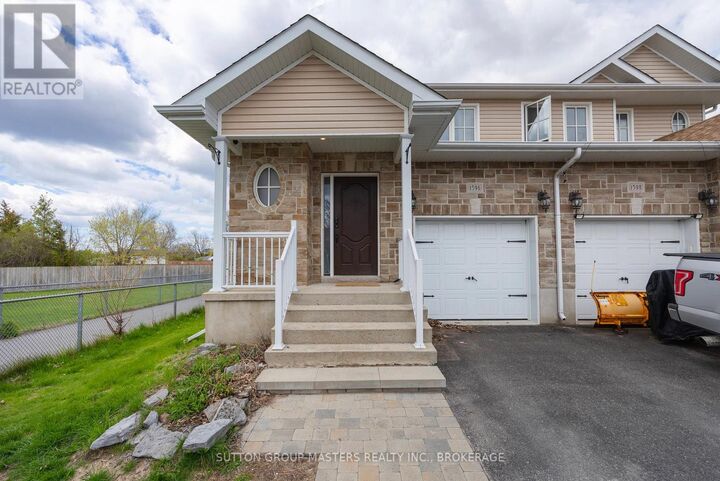 Property Photo:  1596 Crimson Crescent  ON K7P 0J3 