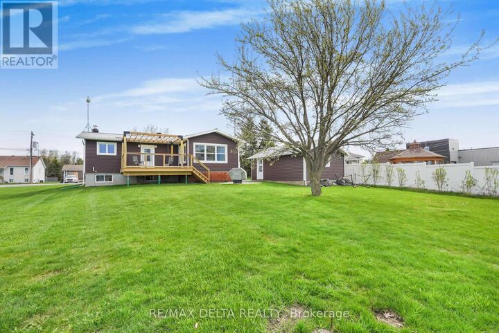 Property Photo:  146 Jessop'S Falls Road  ON K0B 1L0 