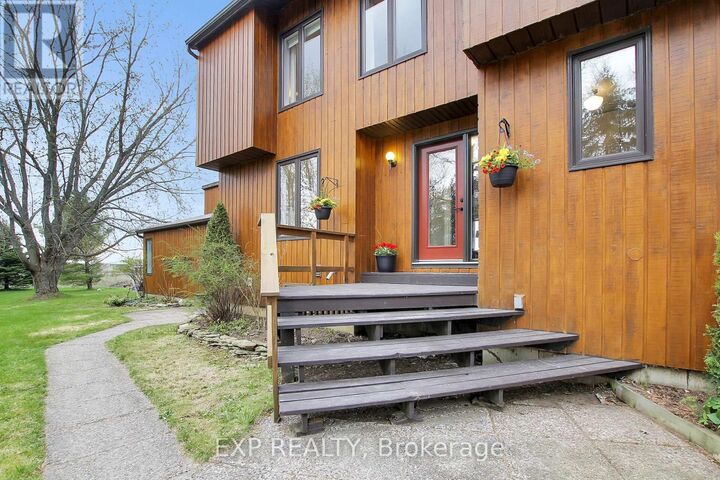 Property Photo:  3215 Appleton Sideroad  ON K7C 4M3 