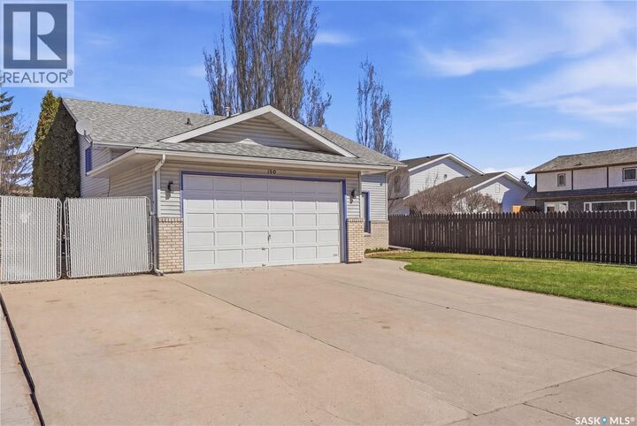 Property Photo:  150 Adilman Drive  SK S7K 7S3 
