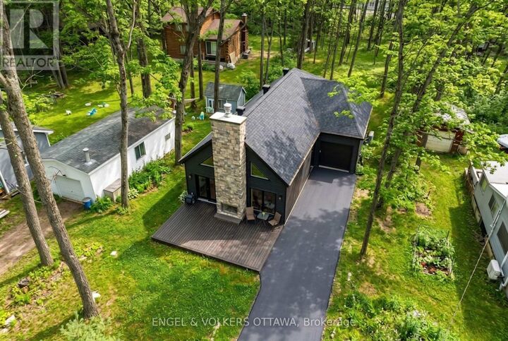 Property Photo:  557 Bayview Drive  ON K0A 3M0 