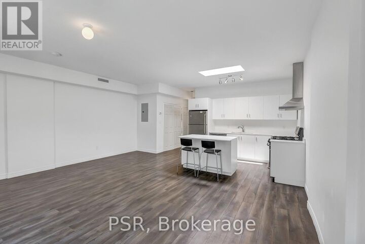 Property Photo:  464 College Street 3  ON M6G 1A1 
