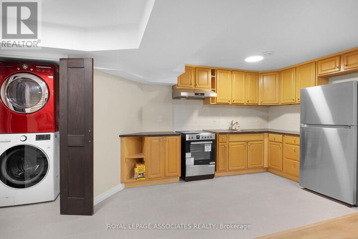 Property Photo:  6120 Clover Ridge Crescent Bsmt  ON L5N 7B2 