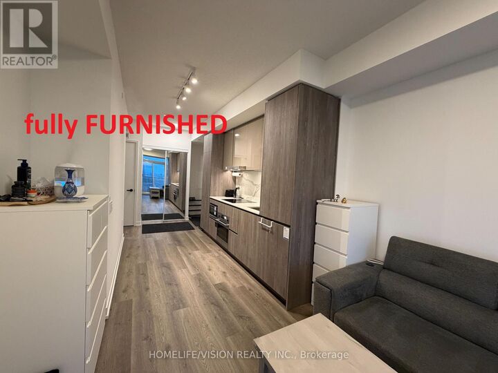 Property Photo:  8 Interchange Way 3207  ON L4K 0R2 
