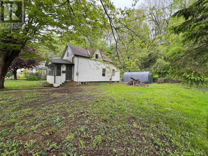 Property Photo:  205 Orchard Street  ON N5L 1C4 