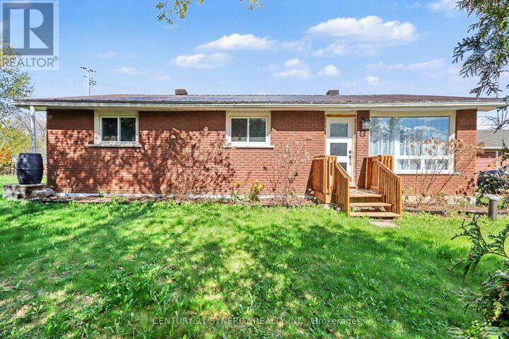Property Photo:  130 Saumure Circle  ON K7A 4S4 