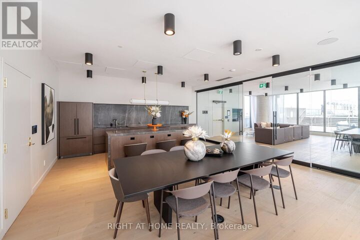 Property Photo:  7890 Jane Street 508  ON L4K 0K9 