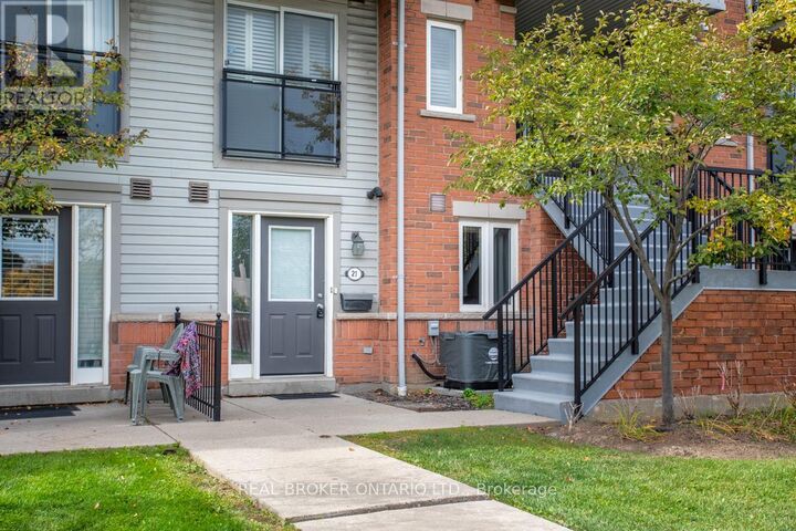 Property Photo:  4620 Guildwood Way 21  ON L5R 4H5 