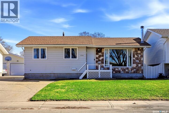 Property Photo:  158 Trifunov Crescent  SK S4R 7C9 