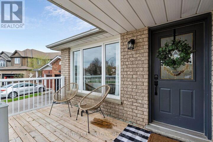 Property Photo:  56 Pheasant Court  ON L9W 4J9 